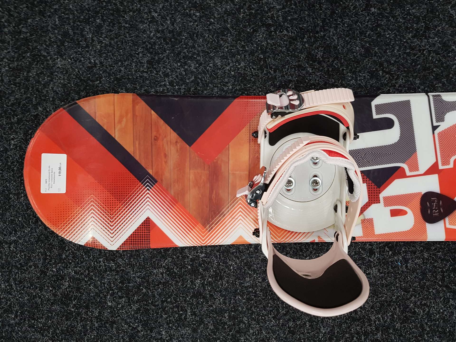 Gebrauchtes ELAN RSJ Snowboard + neue Spice Snowboards Bindungen Größe XS/S
