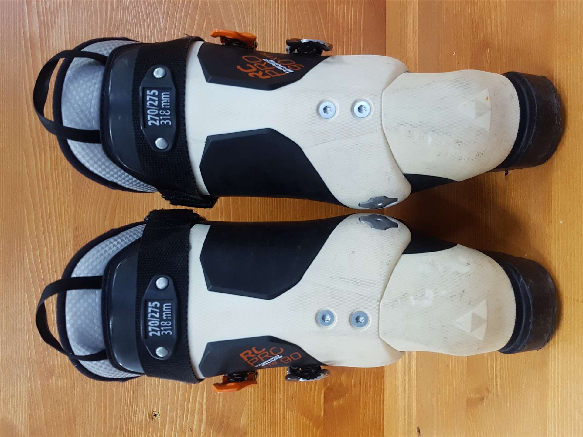 Gebrauchte Skischuhe FISCHER RC PRO THERMO SHAPE 90 XTR