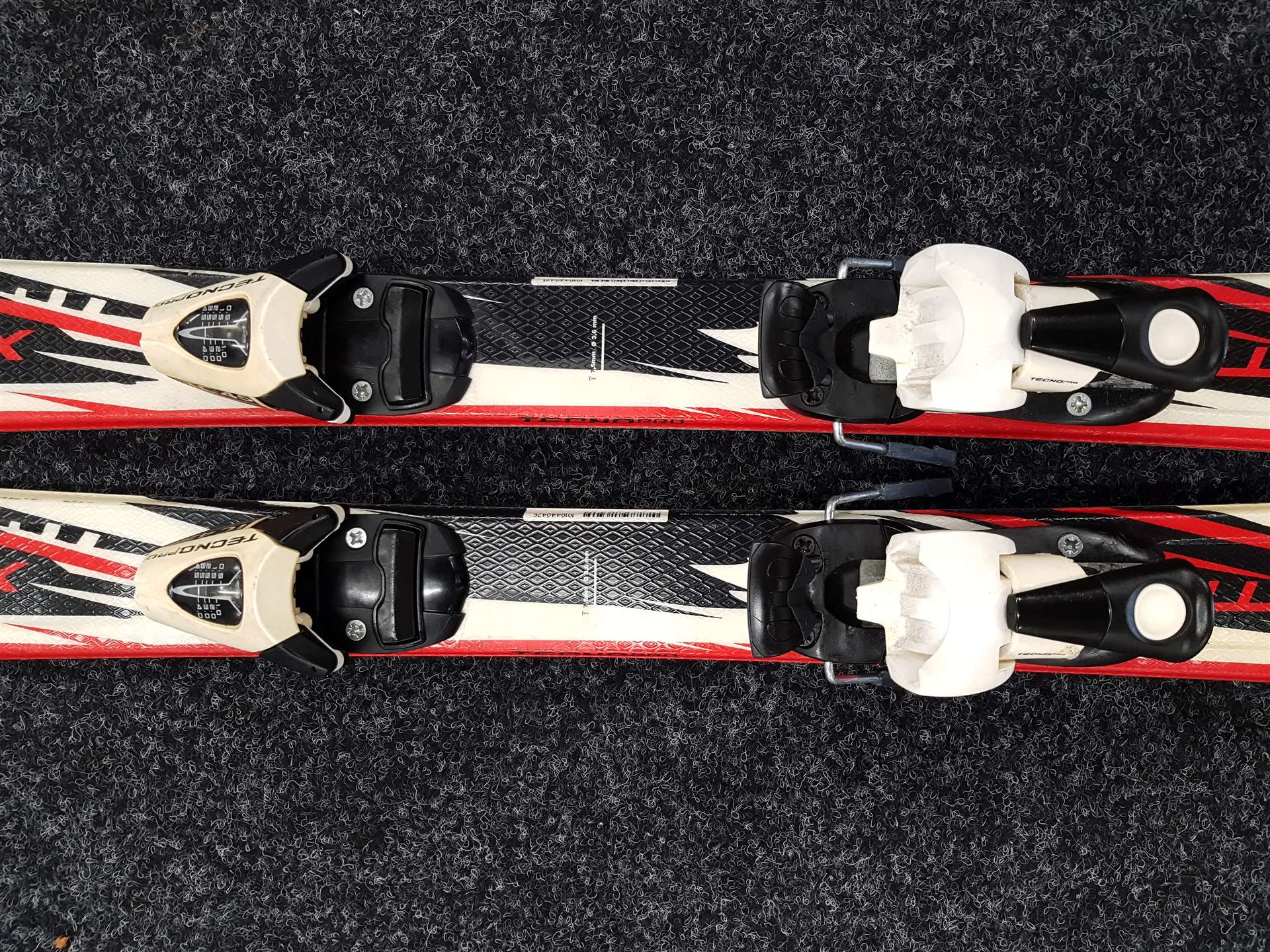 Použité dětské lyže TECNOPRO XT Team + vázání Tecnopro TC 45