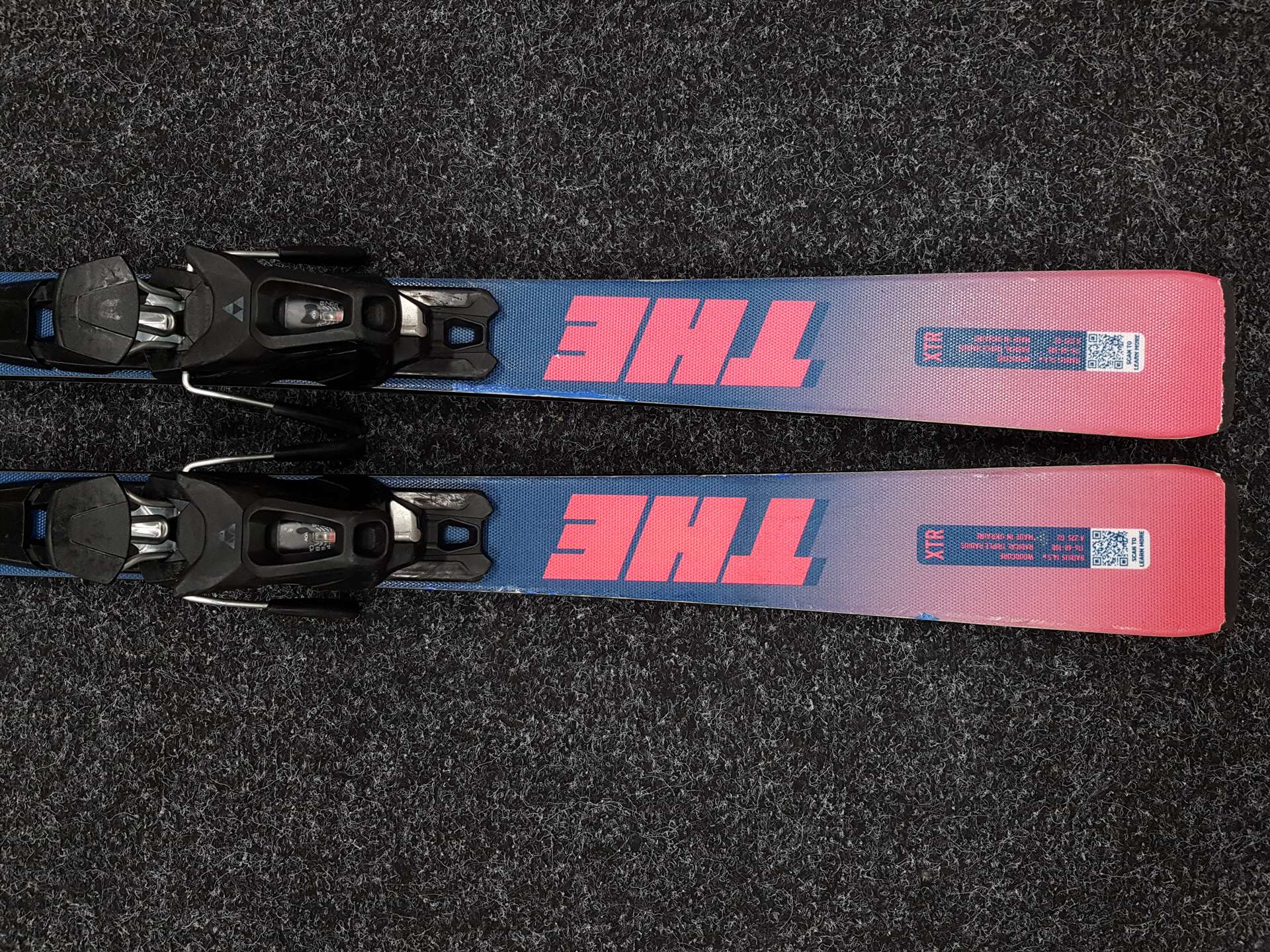 Gebrauchte FISCHER The Curv Ski + Fischer RS 10 Bindungen