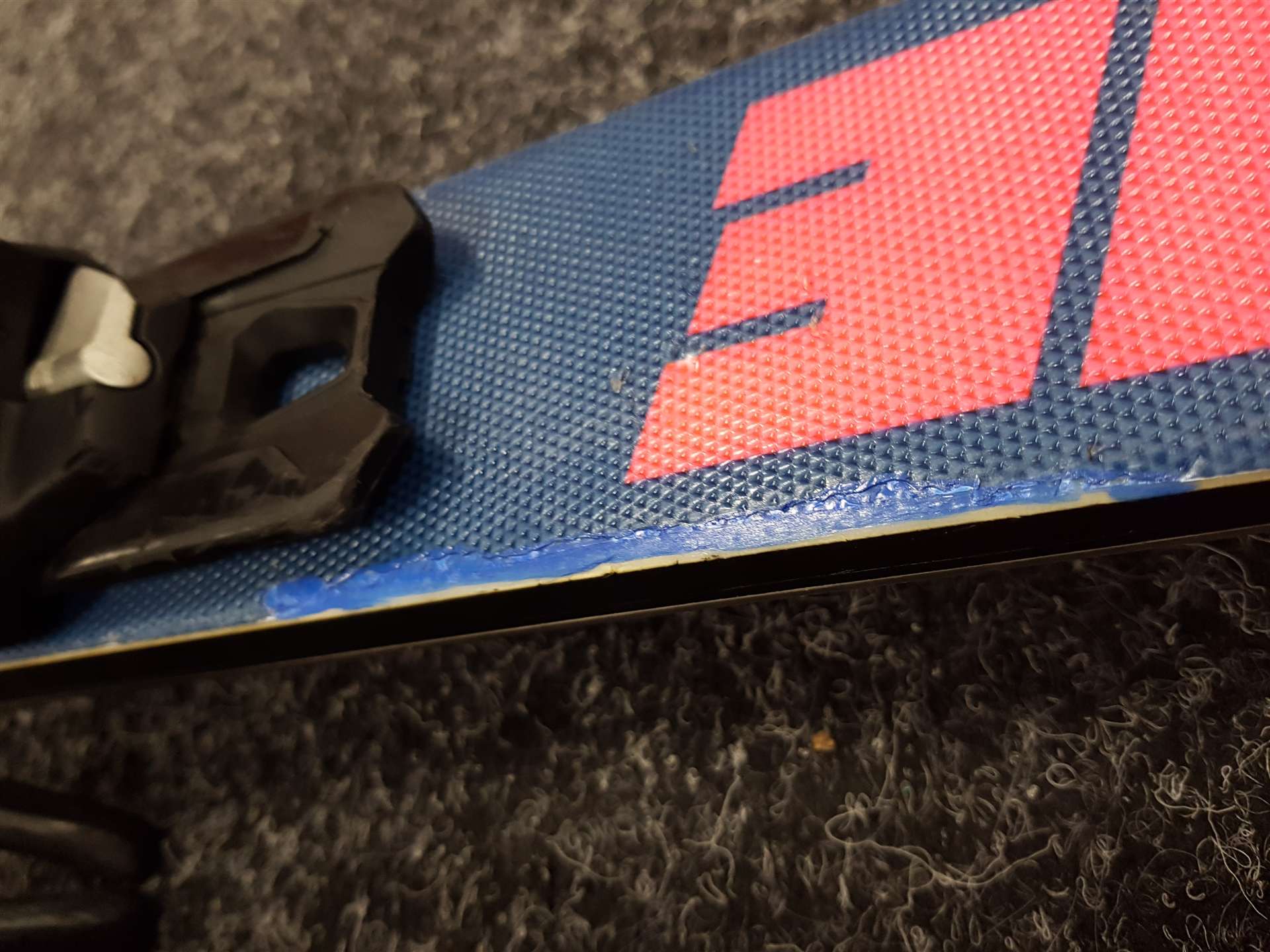 Gebrauchte FISCHER The Curv Ski + Fischer RS 10 Bindungen