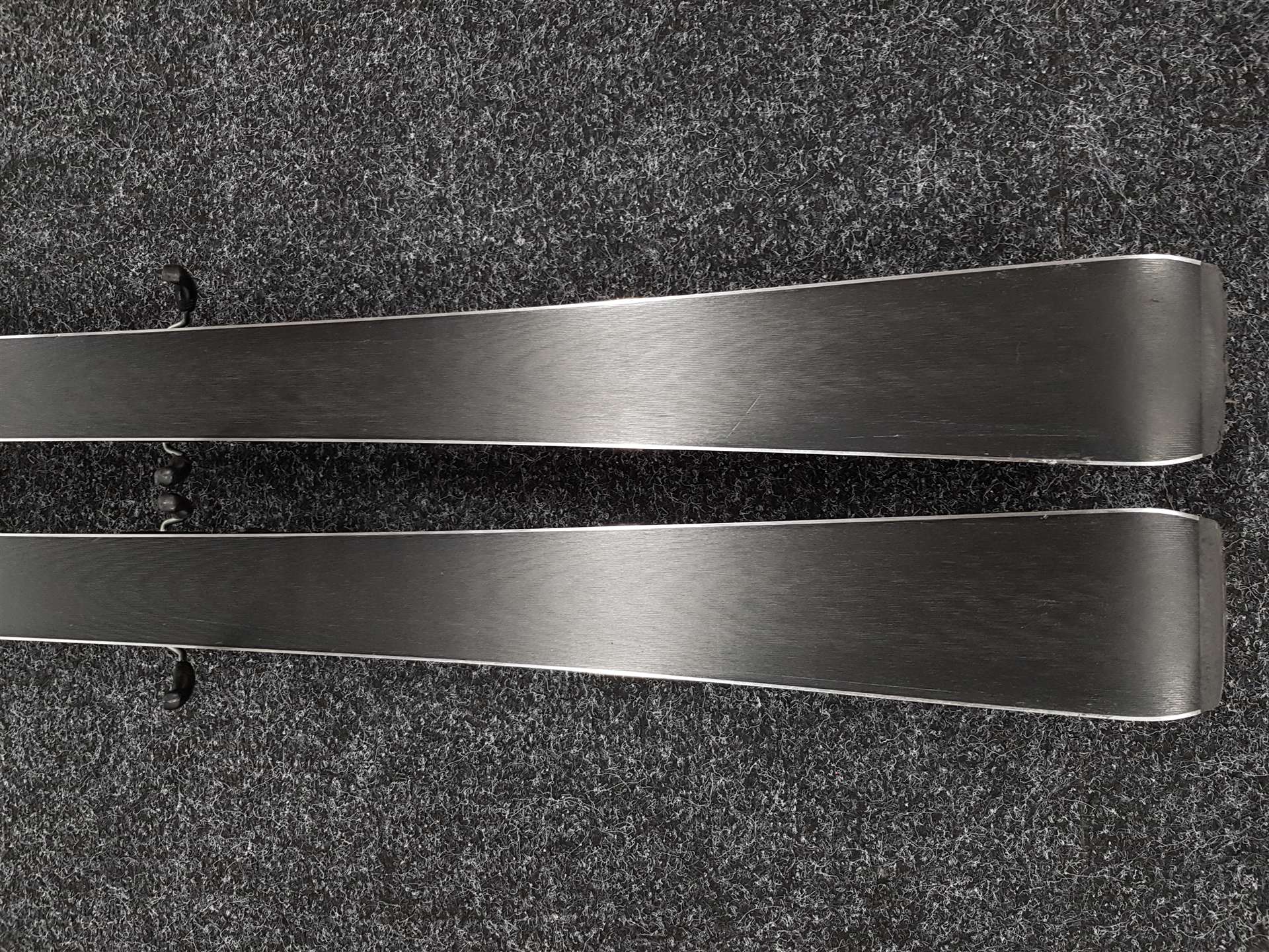 Gebrauchte FISCHER The Curv Ski + Fischer RS 10 Bindungen