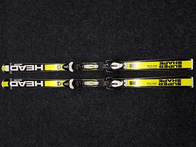 Schiuri folosite HEAD Super Shape i.Speed Era 3.0S + legături Head PR 11