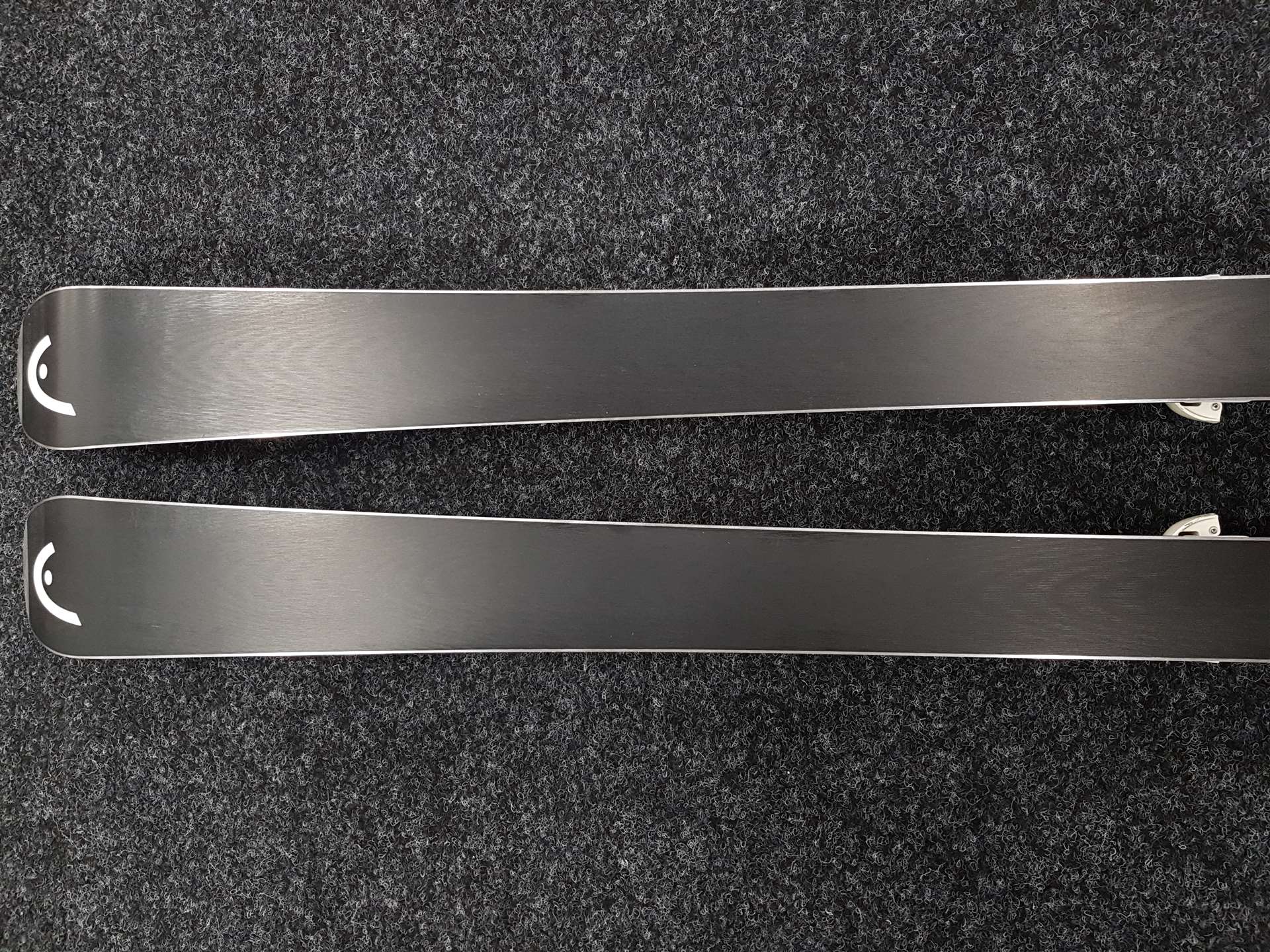 Použité lyže HEAD Super Shape i.Speed Era 3.0S + vázání Head PR 11