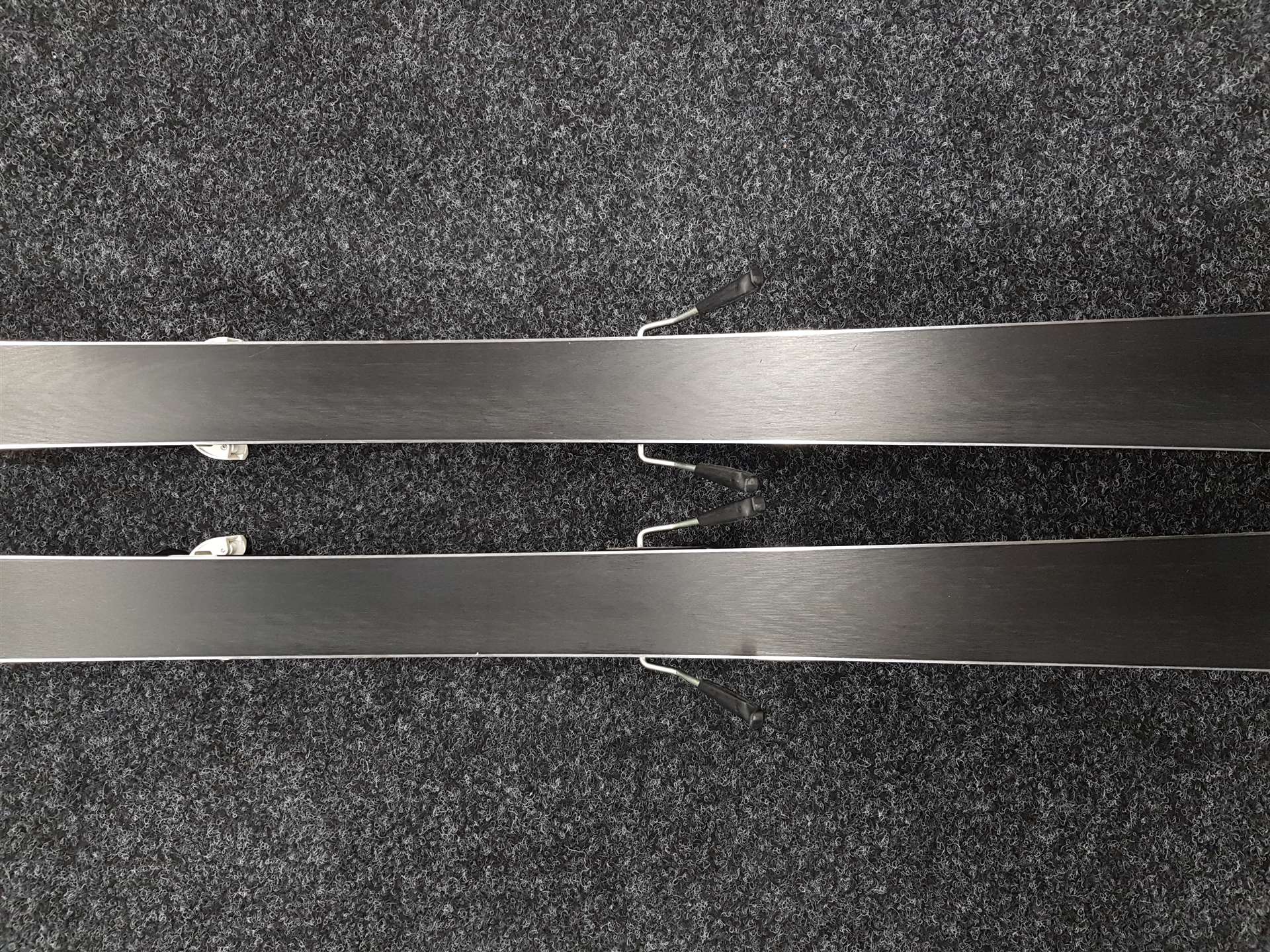 Použité lyže HEAD Super Shape i.Speed Era 3.0S + vázání Head PR 11
