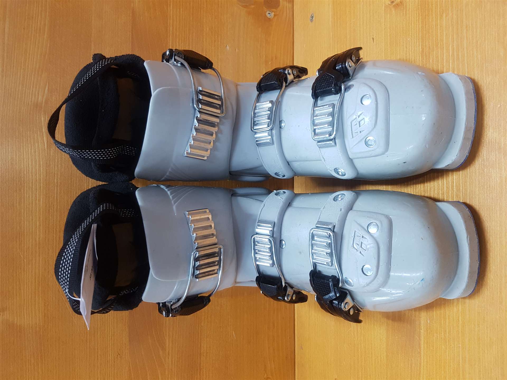 Bottes de ski TECNICA JTR3 d'occasion