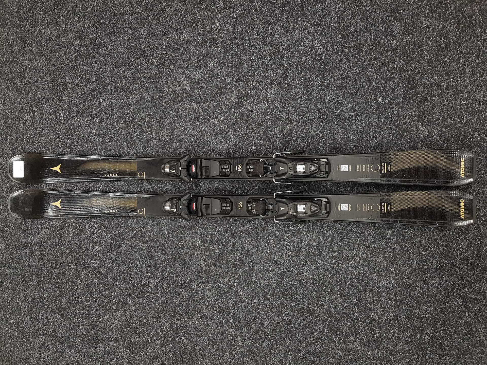Gebrauchte ATOMIC Cloud Heaven Ski + Atomic M 10 Bindungen