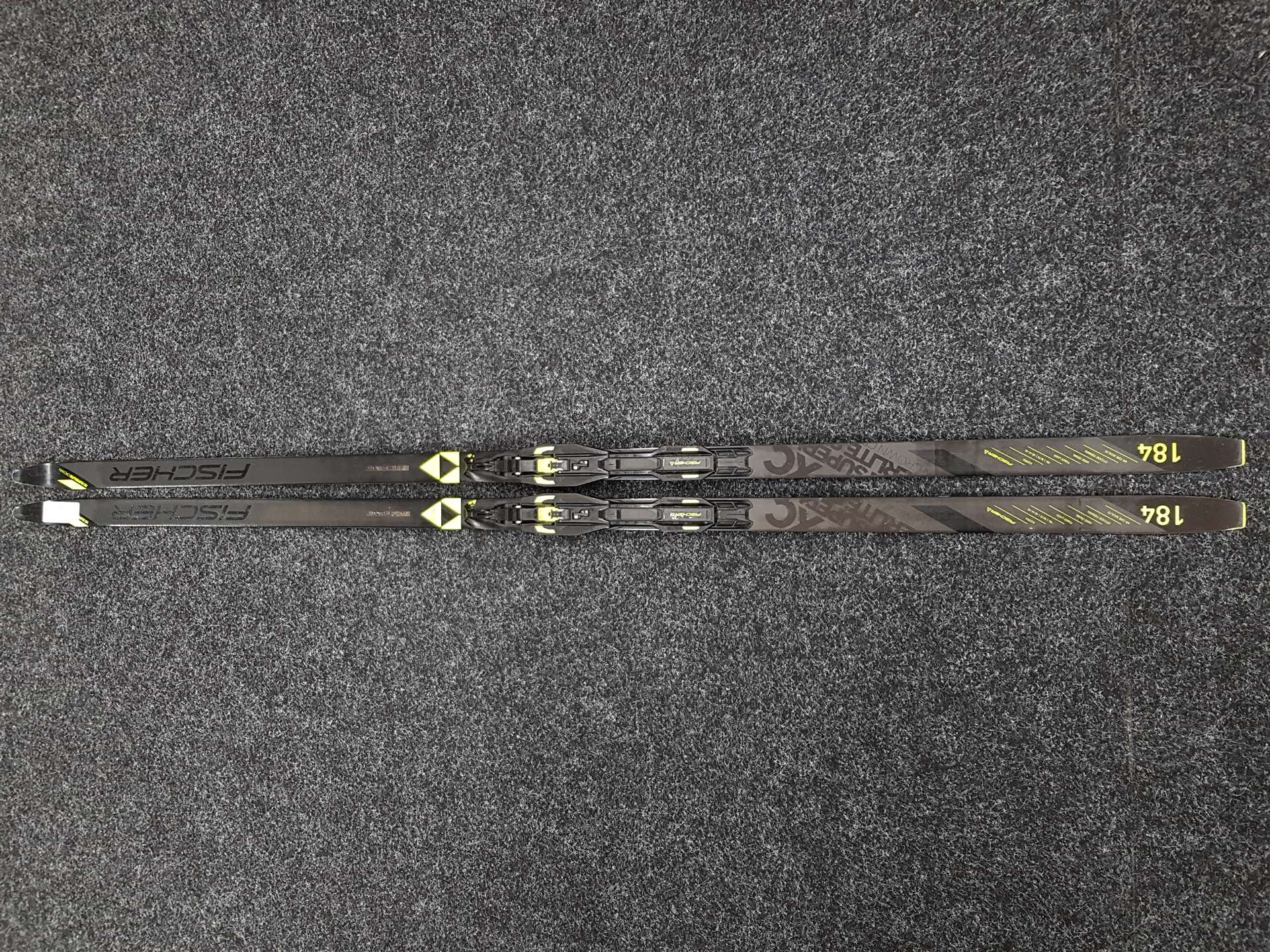 Použité běžecké lyže FISCHER XC Superlite Crown + vázání NNN Fischer Control