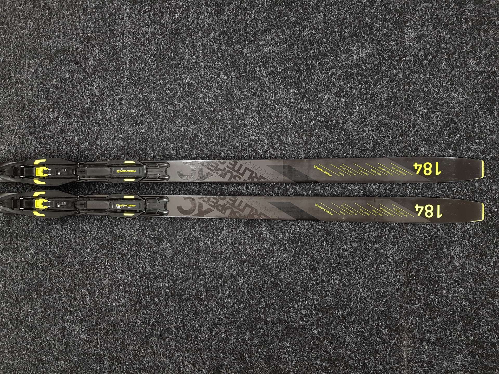 Použité běžecké lyže FISCHER XC Superlite Crown + vázání NNN Fischer Control
