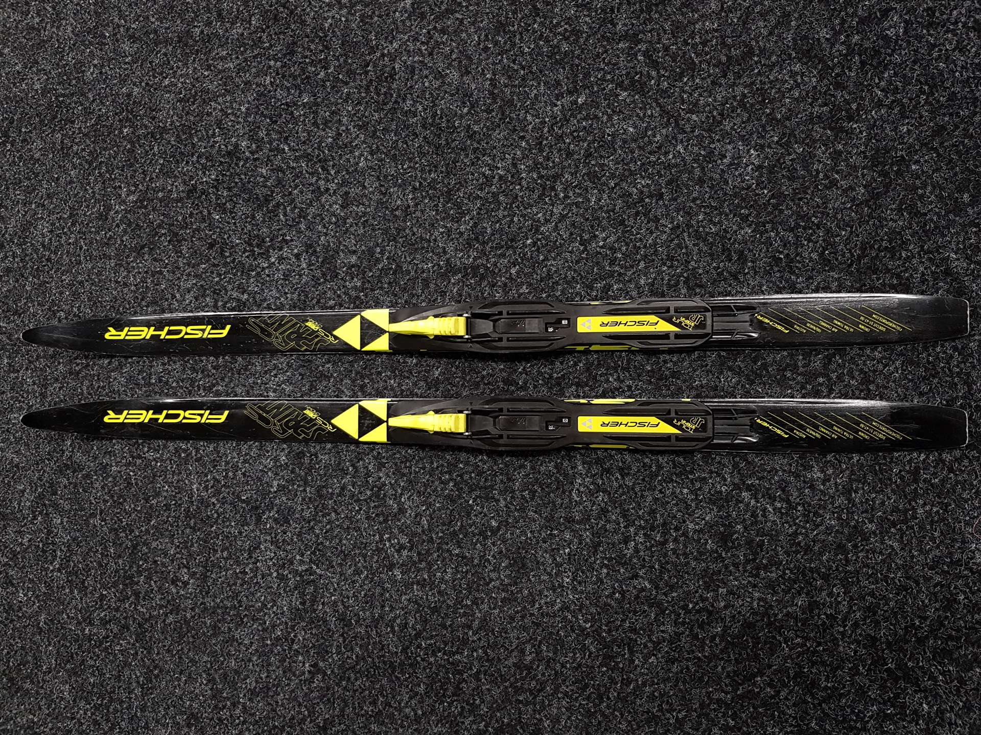 Gebrauchte Fischer RCS Sprint Crown Langlaufski + Fischer NNN Bindungen