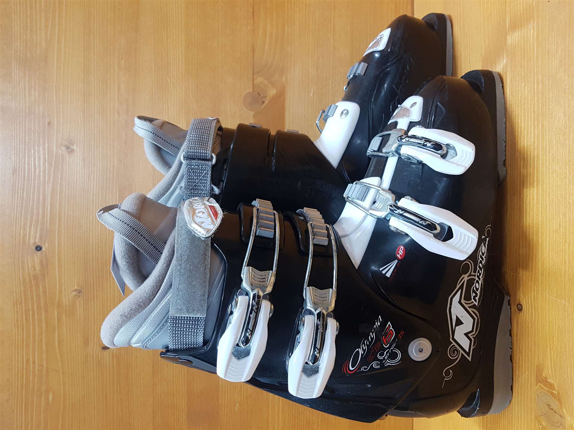 Gebrauchte NORDICA Olympia Skischuhe