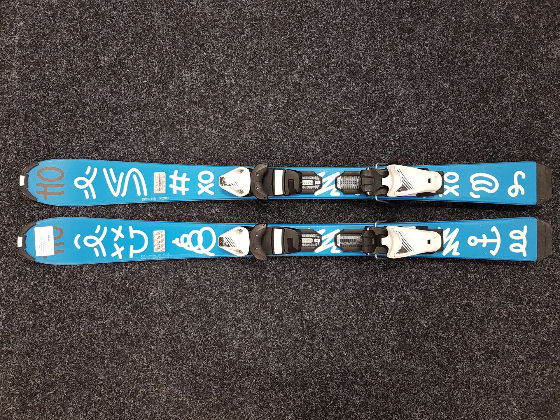 Skis enfant d'occasion SPORTEN XOXO + fixations Tyrolia SLR 4.5