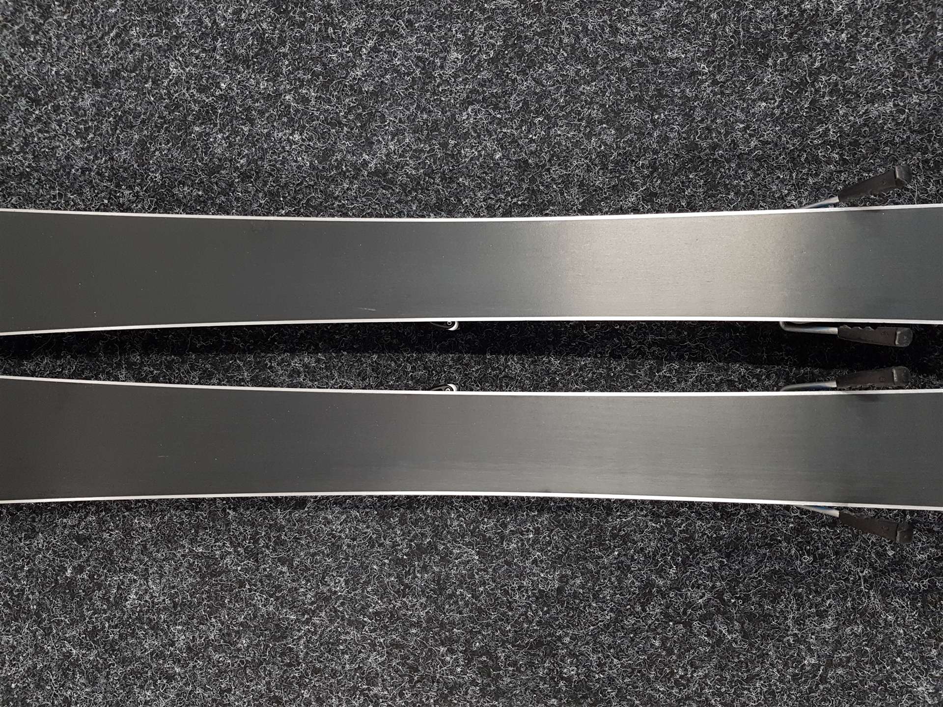 Skis enfant d'occasion SPORTEN XOXO + fixations Tyrolia SLR 4.5