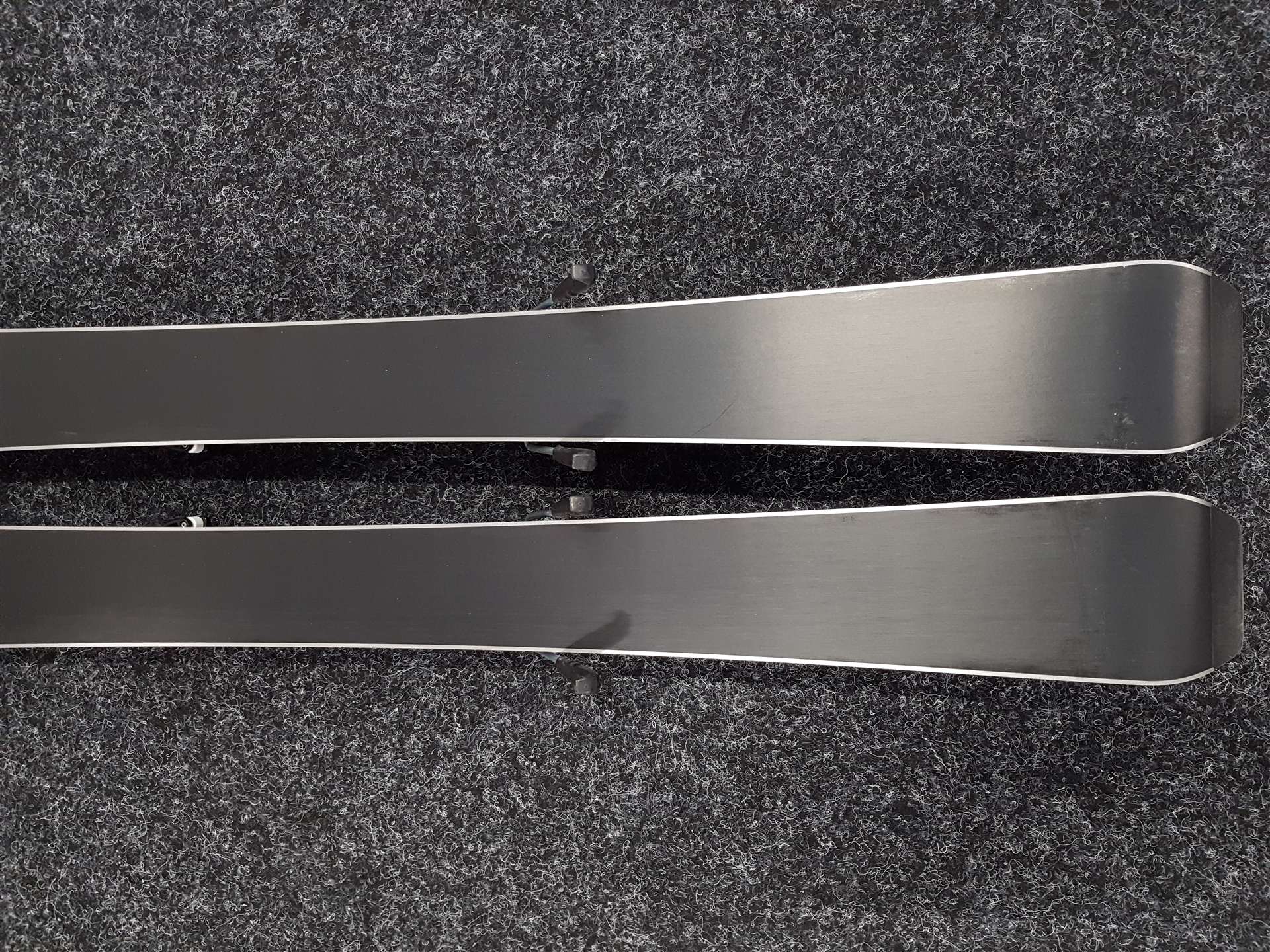 Skis enfant d'occasion SPORTEN XOXO + fixations Tyrolia SLR 4.5