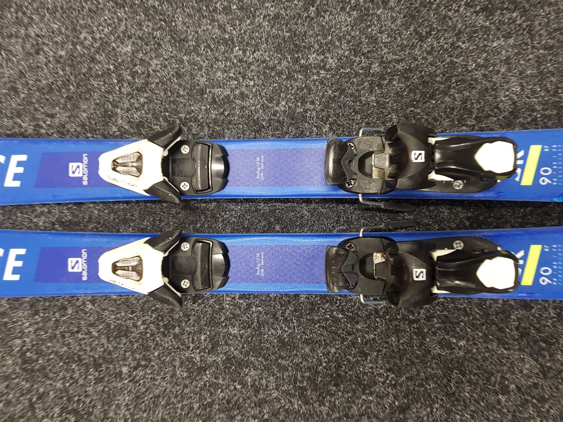 Použité dětské lyže SALOMON S/RACE + vázání Salomon 5