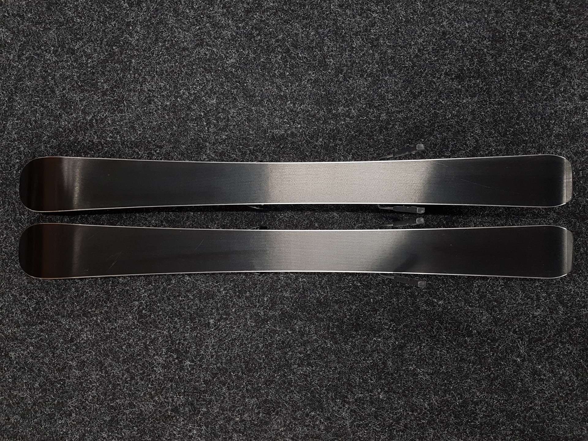 Použité dětské lyže SALOMON S/RACE + vázání Salomon 5