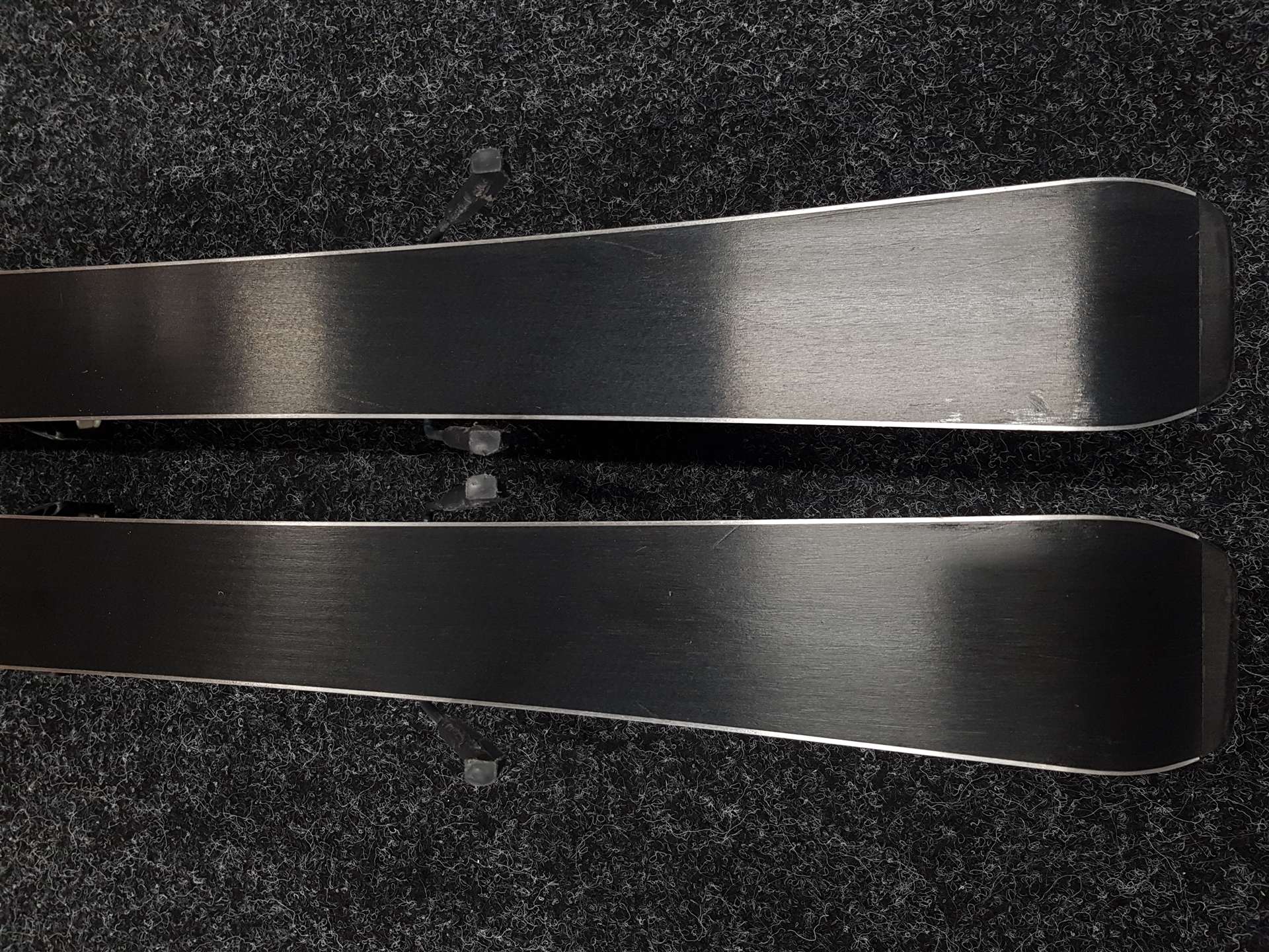 Použité dětské lyže SALOMON S/RACE + vázání Salomon 5