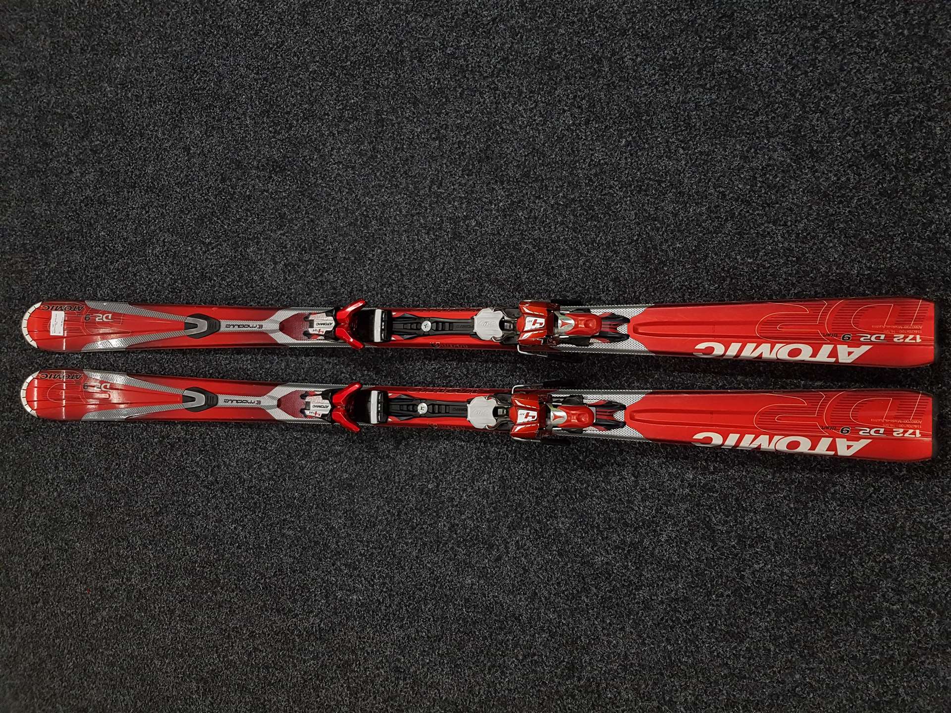 Bazárové lyže  Atomic D2 9 Titan