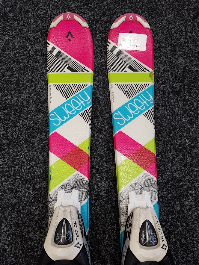 Gebrauchte TECNOPRO Sweety Ski + Tecnopro 7.5 Bindungen