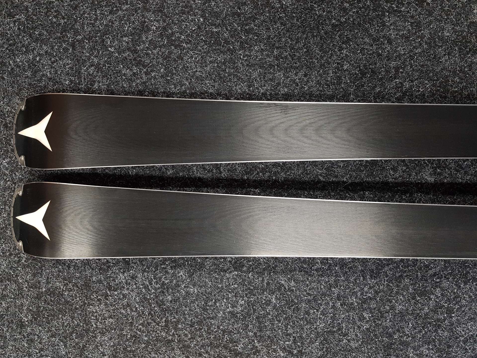 Použité lyže ATOMIC Redster S9 + viazanie Atomic X12 TL