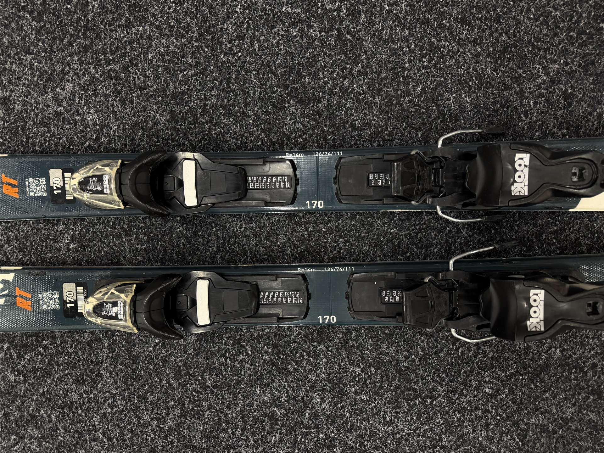 Skis ROSSIGNOL REACT RT d'occasion