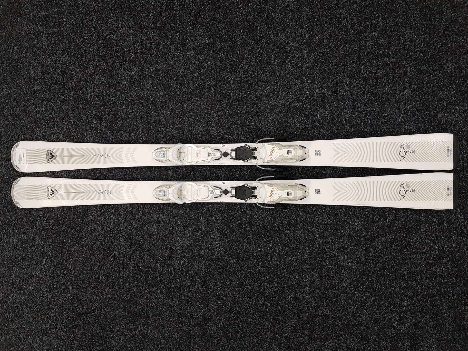 Schiuri ROSSIGNOL Nova 7 LTD second-hand + legături Look Xpress 11