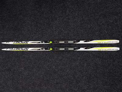 Skis de fond SPORTEN Bohemia Plus d'occasion + fixations NNN Spine S