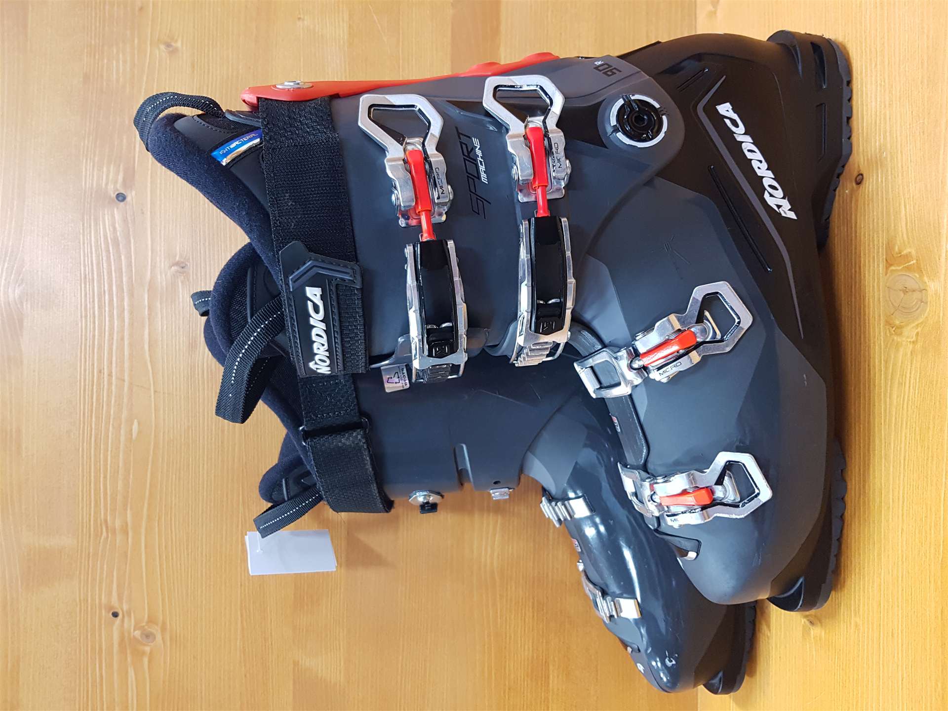 Použité lyžiarky NORDICA Sport Machine 90R