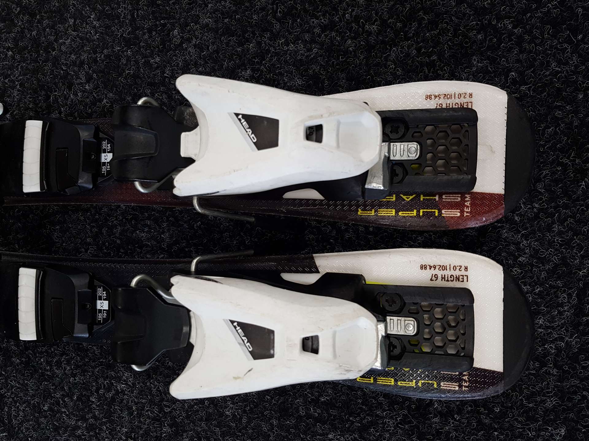 Gebrauchte HEAD Supershape Team Kinderski + Head SLR 4.5 AC Bindungen
