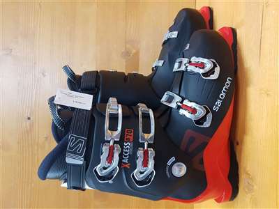 Clăpari de schi SALOMON Xaccess R70 second-hand