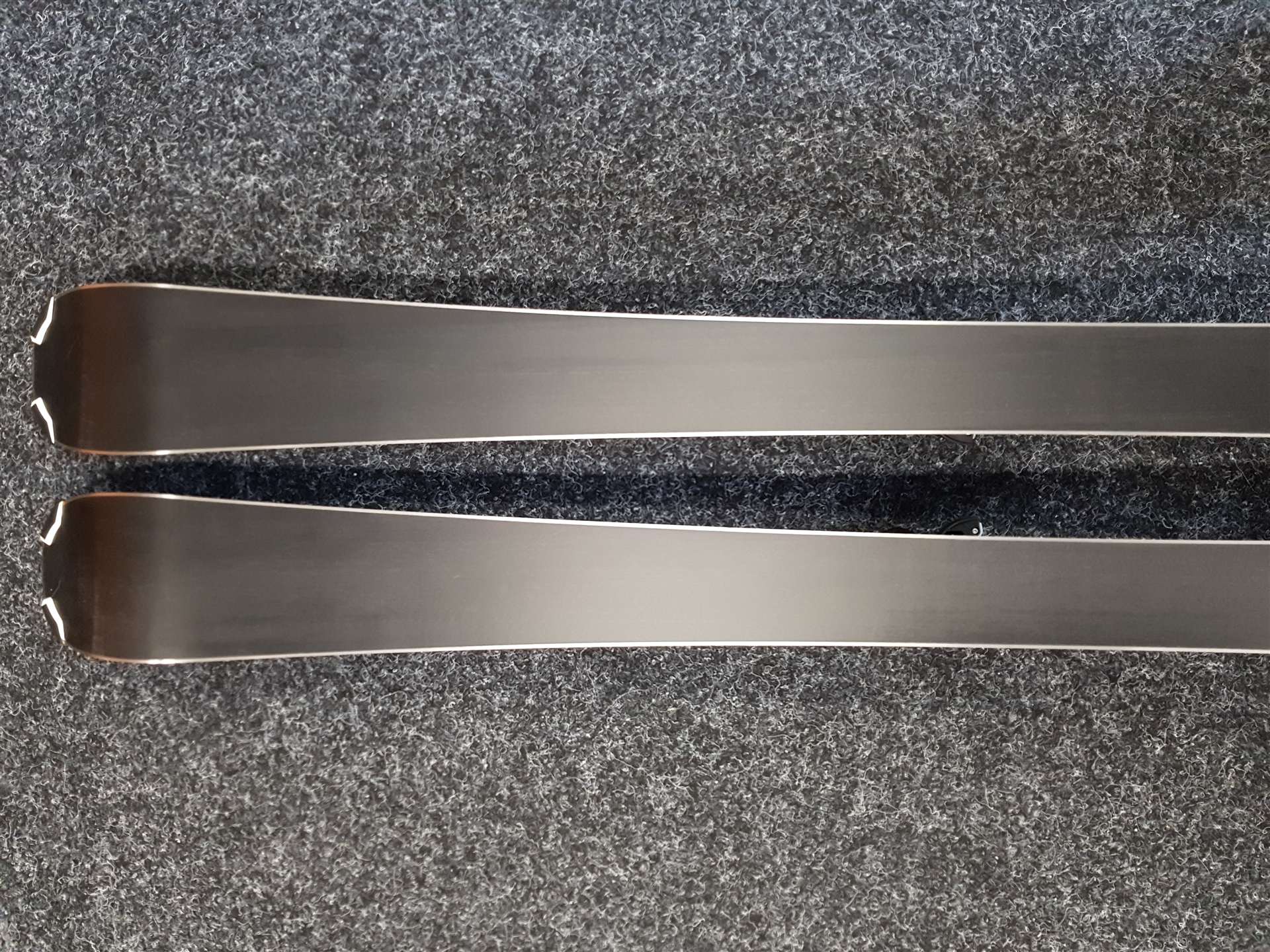 Esquís usados HEAD ERA 3.0 REV 70 + fijaciones Tyrolia SP 10