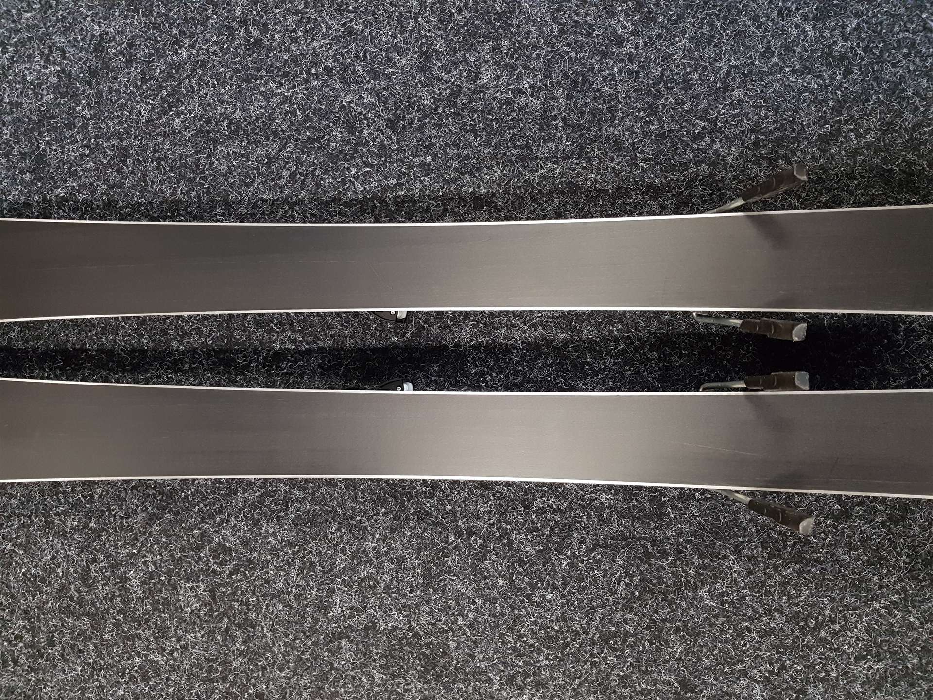 Esquís usados HEAD ERA 3.0 REV 70 + fijaciones Tyrolia SP 10