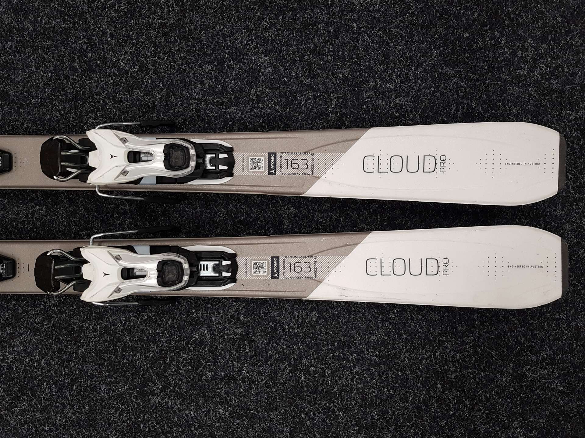 Używane narty ATOMIC Cloud PRO + wiązania Atomic Lithium 10