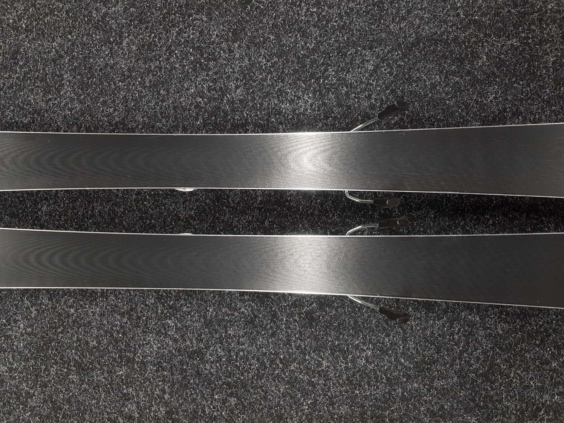 Használt ROSSIGNOL Nova 8 CA síléc + Look Xpress 11 kötés