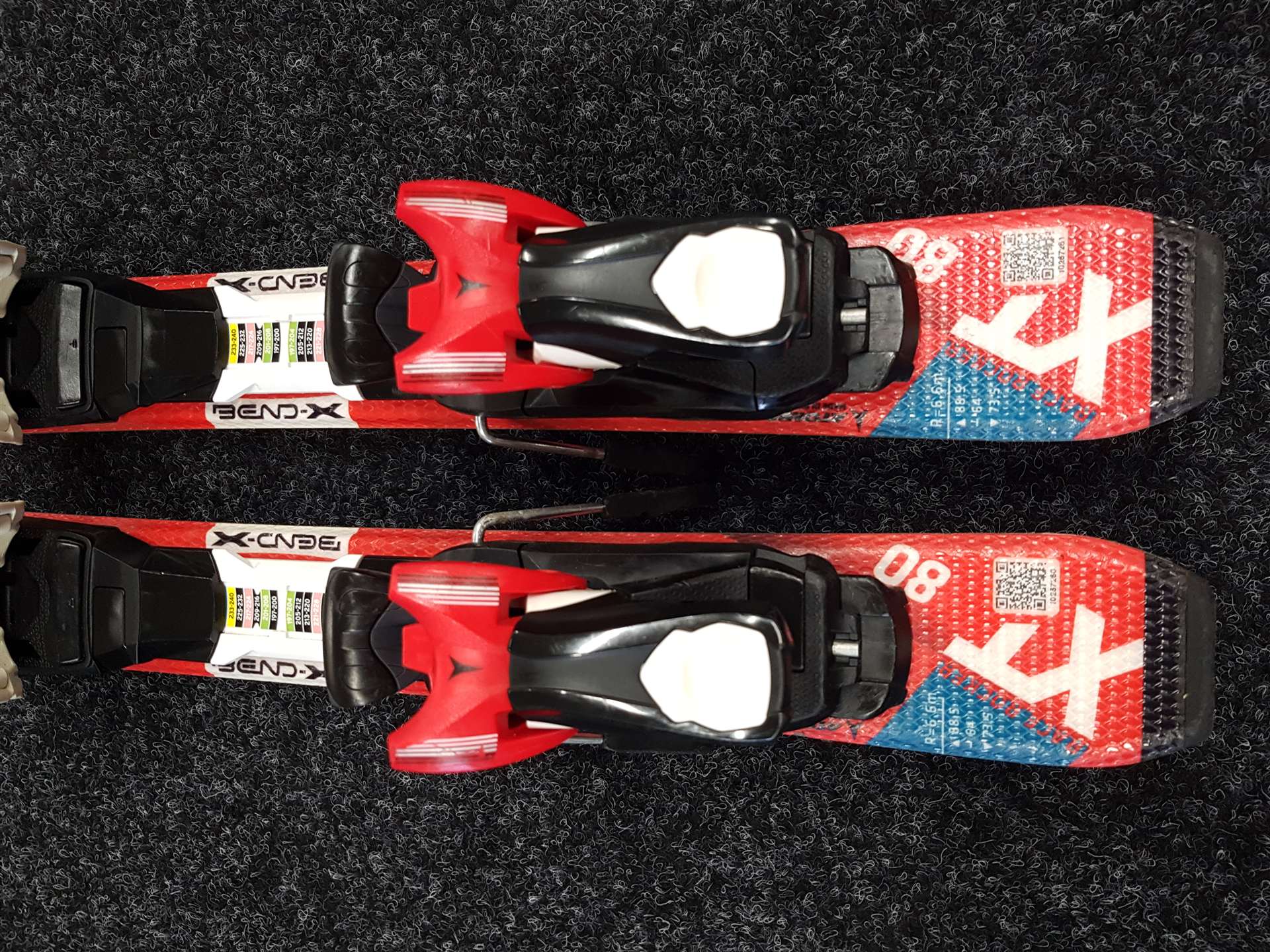 Rabljene dječje skije ATOMIC Redster XT 80 + vezovi Atomic XTE 45