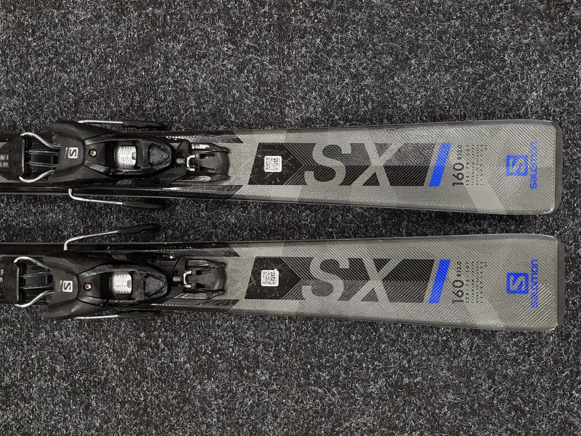 Skis SALOMON Force SX d'occasion + fixations Salomon M10