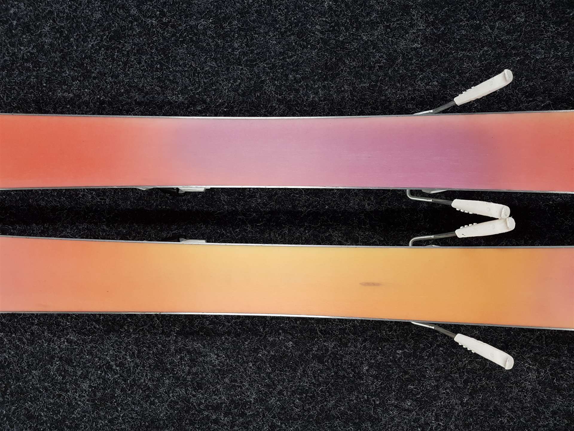 Gebrauchte Skier SPORTEN Iridium 3 + Tyrolia PR 11 Bindungen