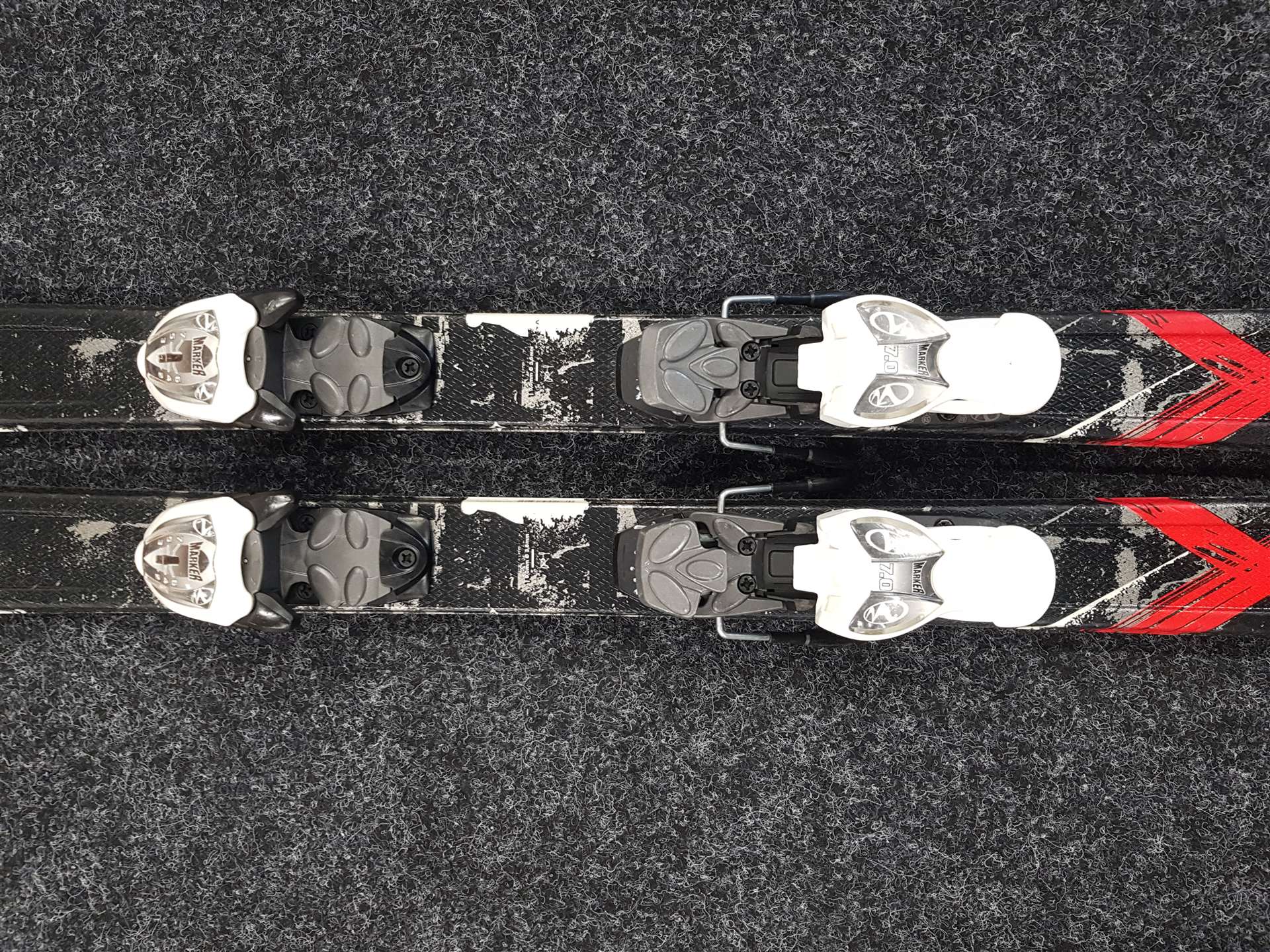 Schiuri TECNOPRO Team XT folosite + legături Marker7.0