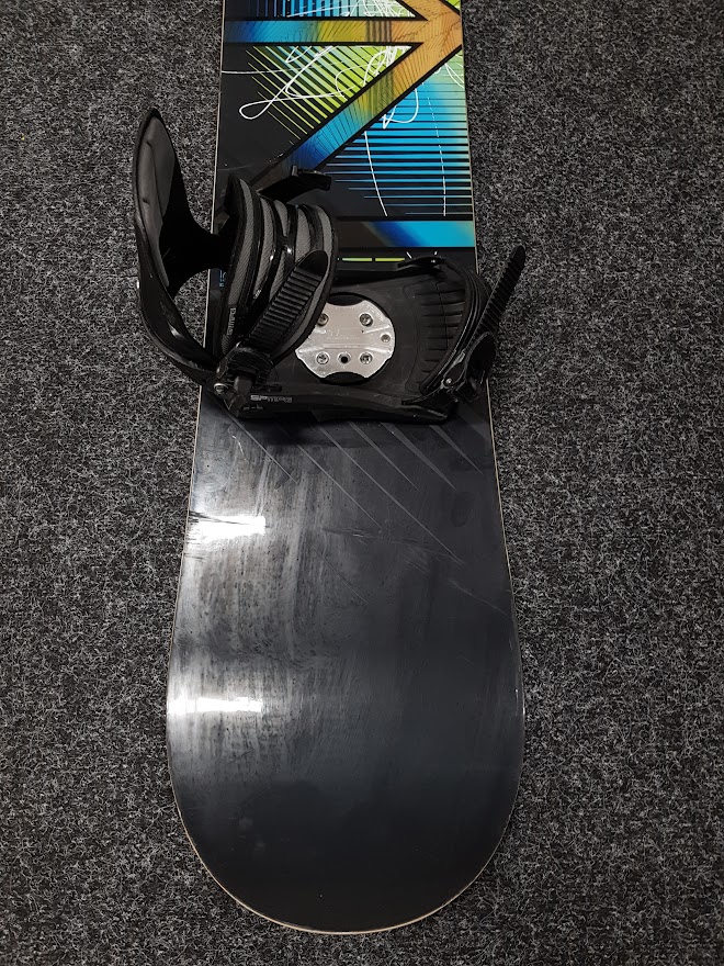 Gebrauchtes Salomon Snowboard + Bindung SP MFG Größe L/XL