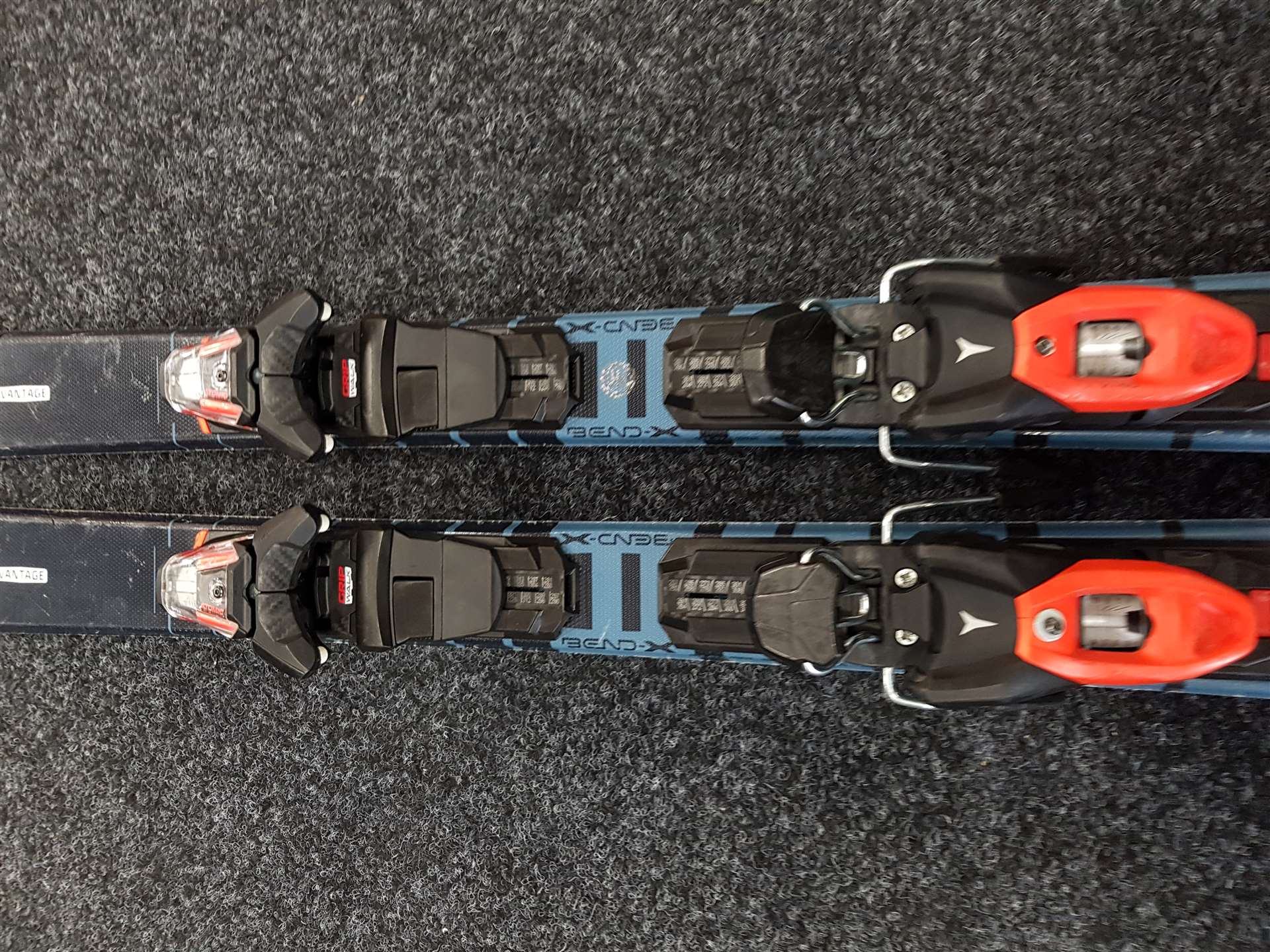Sci ATOMIC Vantage 72 usati + attacchi Atomic 10