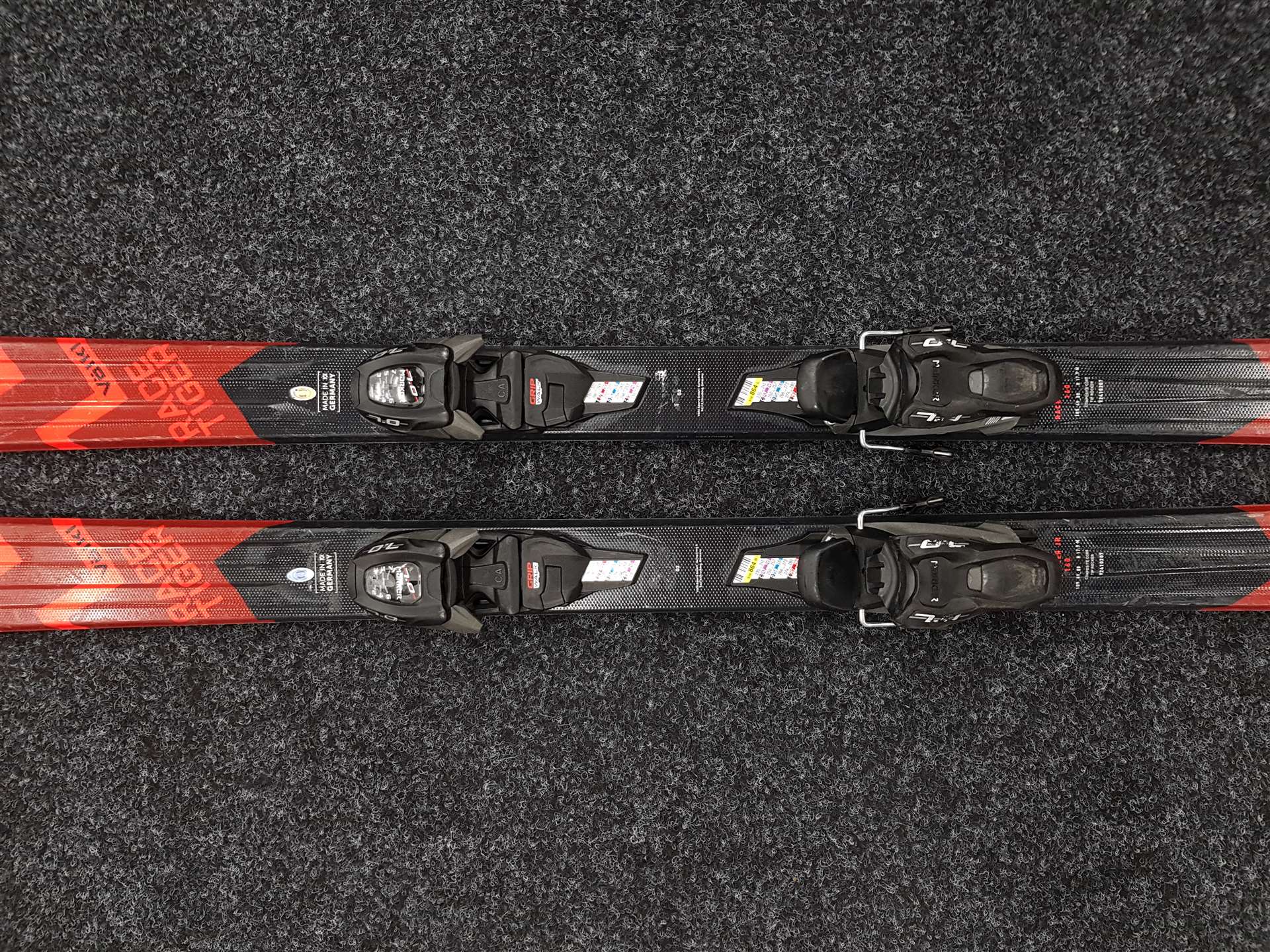 Použité lyže VOLKL Racetiger 18 + vázání Marker 7