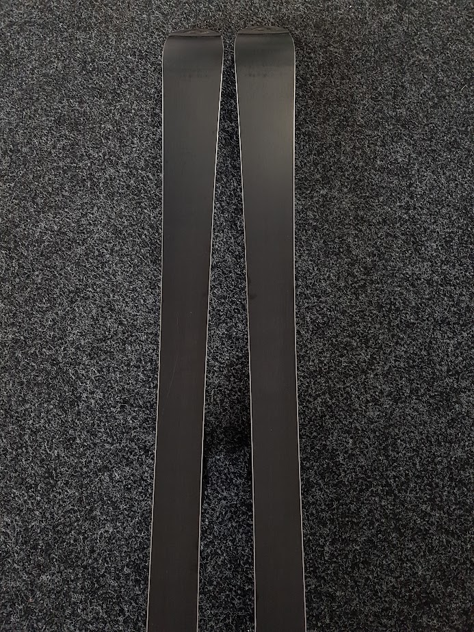 Skis Atomic Beta Carv C:9 à prix réduit