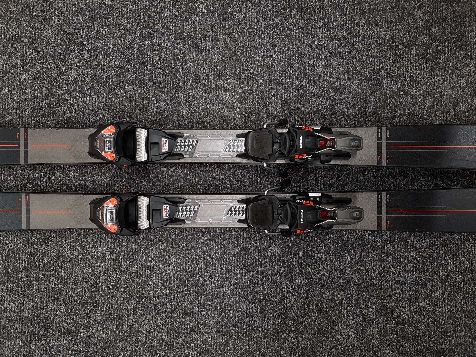 Gebrauchte Blizzard Quattro Skier