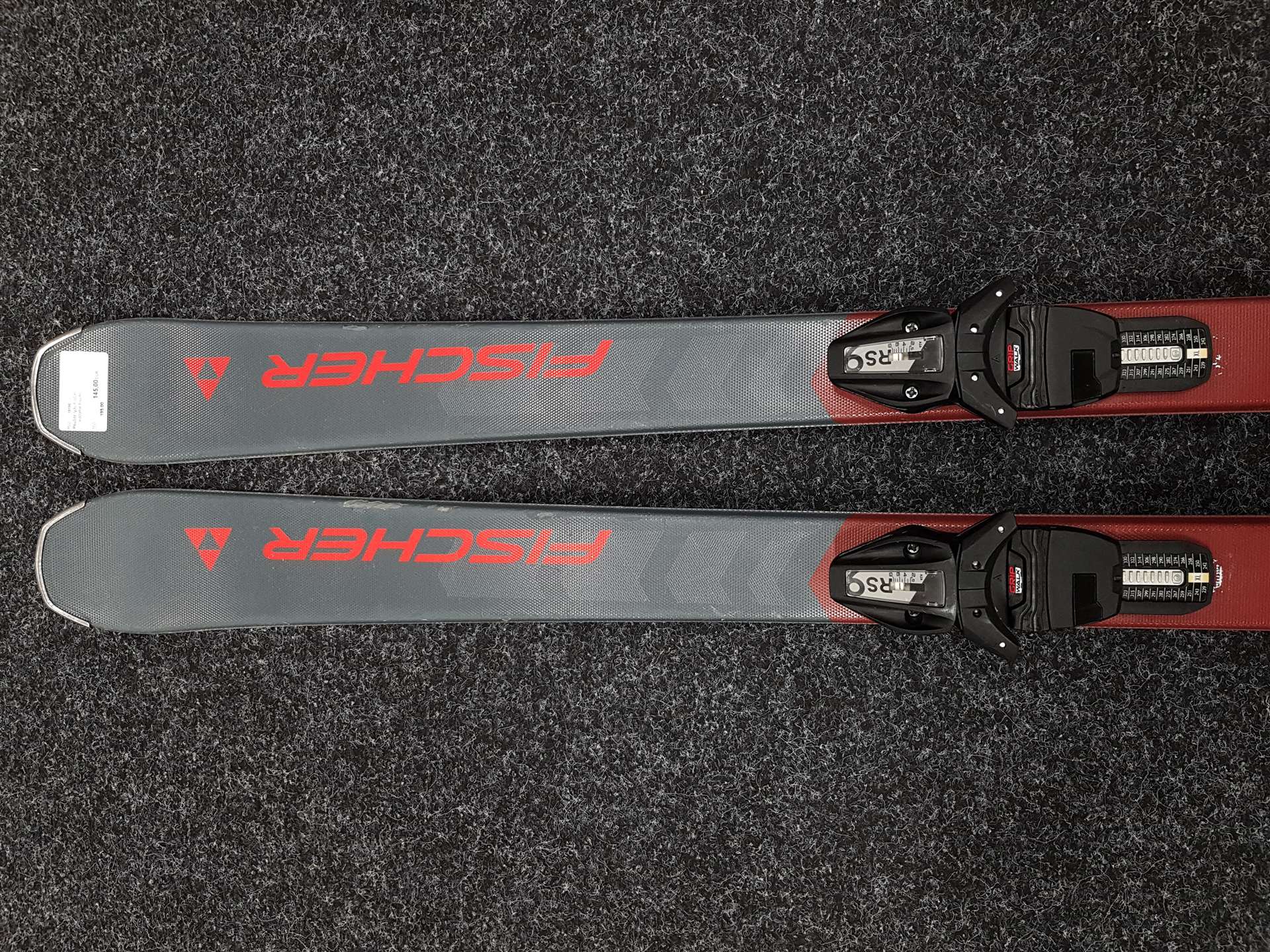 Skis FISCHER Fire d'occasion + fixations Fischer RS 9