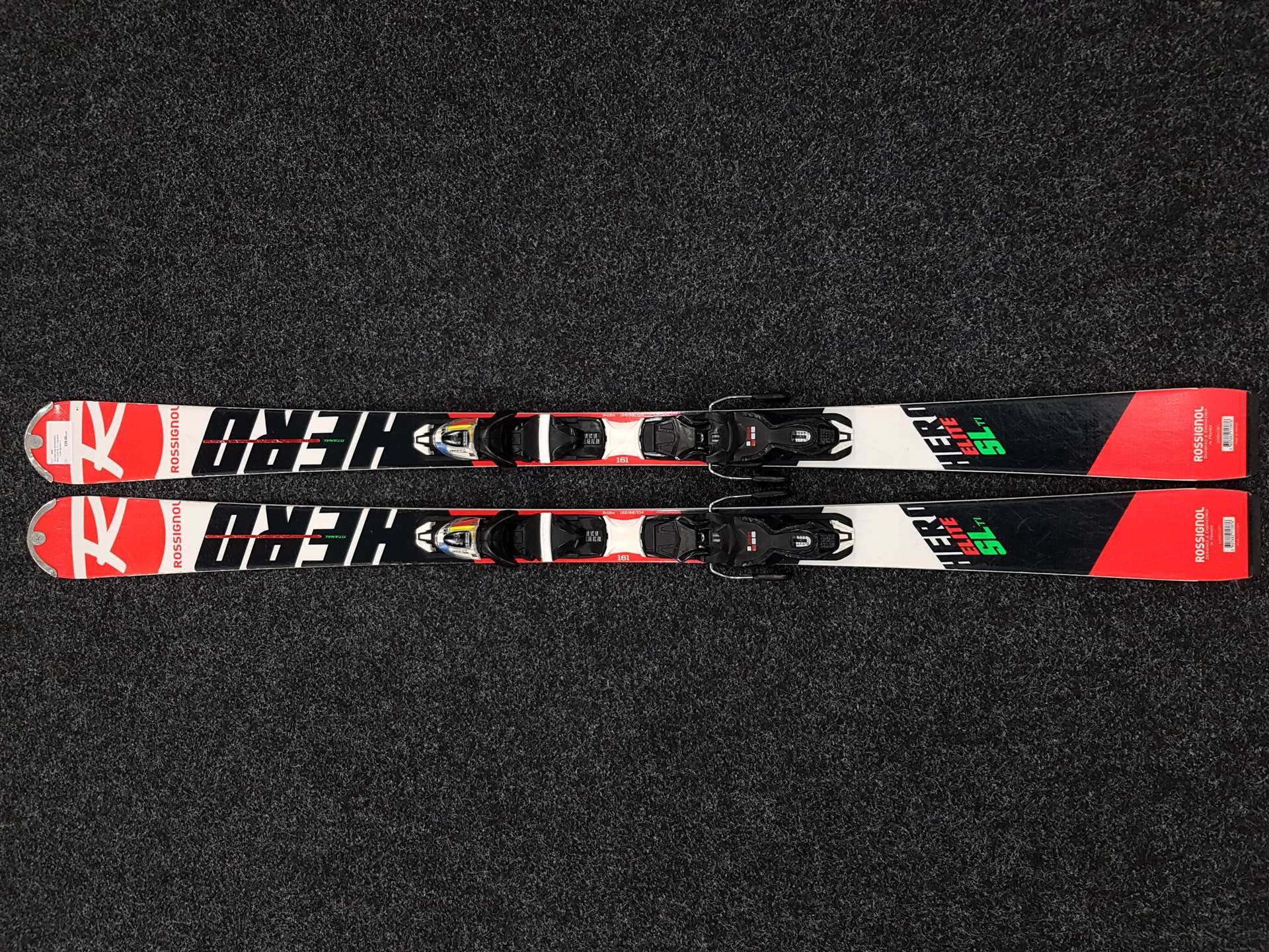 Esquís ROSSIGNOL Hero Elite SL Ti usados + fijaciones Look Xpress 11