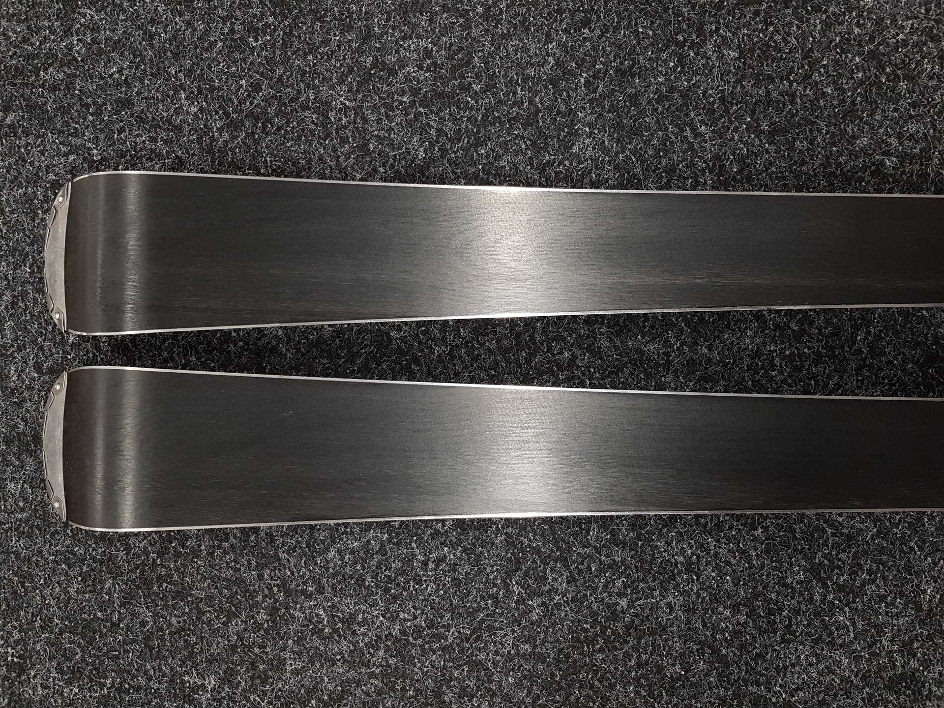 Esquís ROSSIGNOL Hero Elite SL Ti usados + fijaciones Look Xpress 11