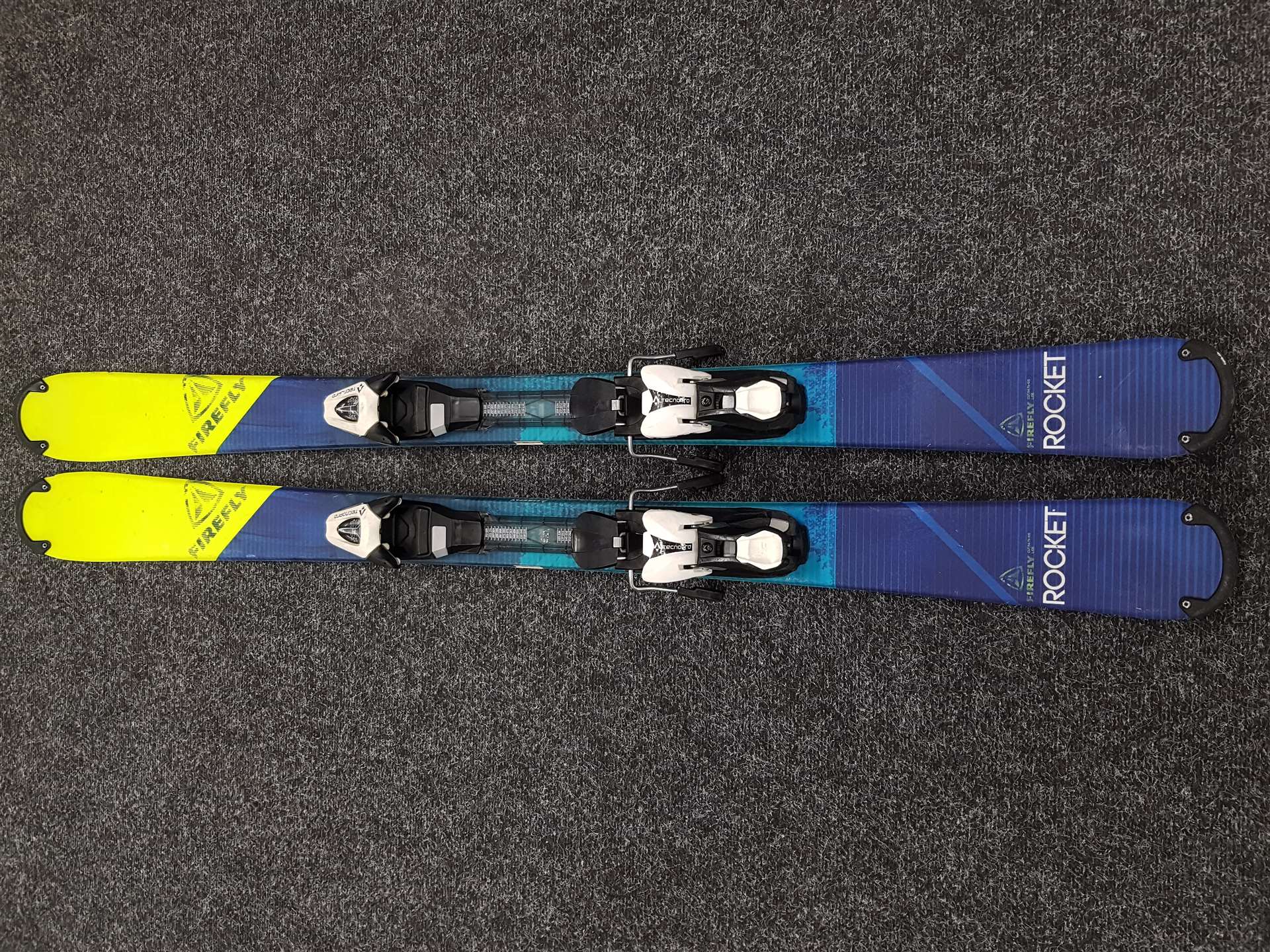 Použité freestyle lyže Firefly Rocket