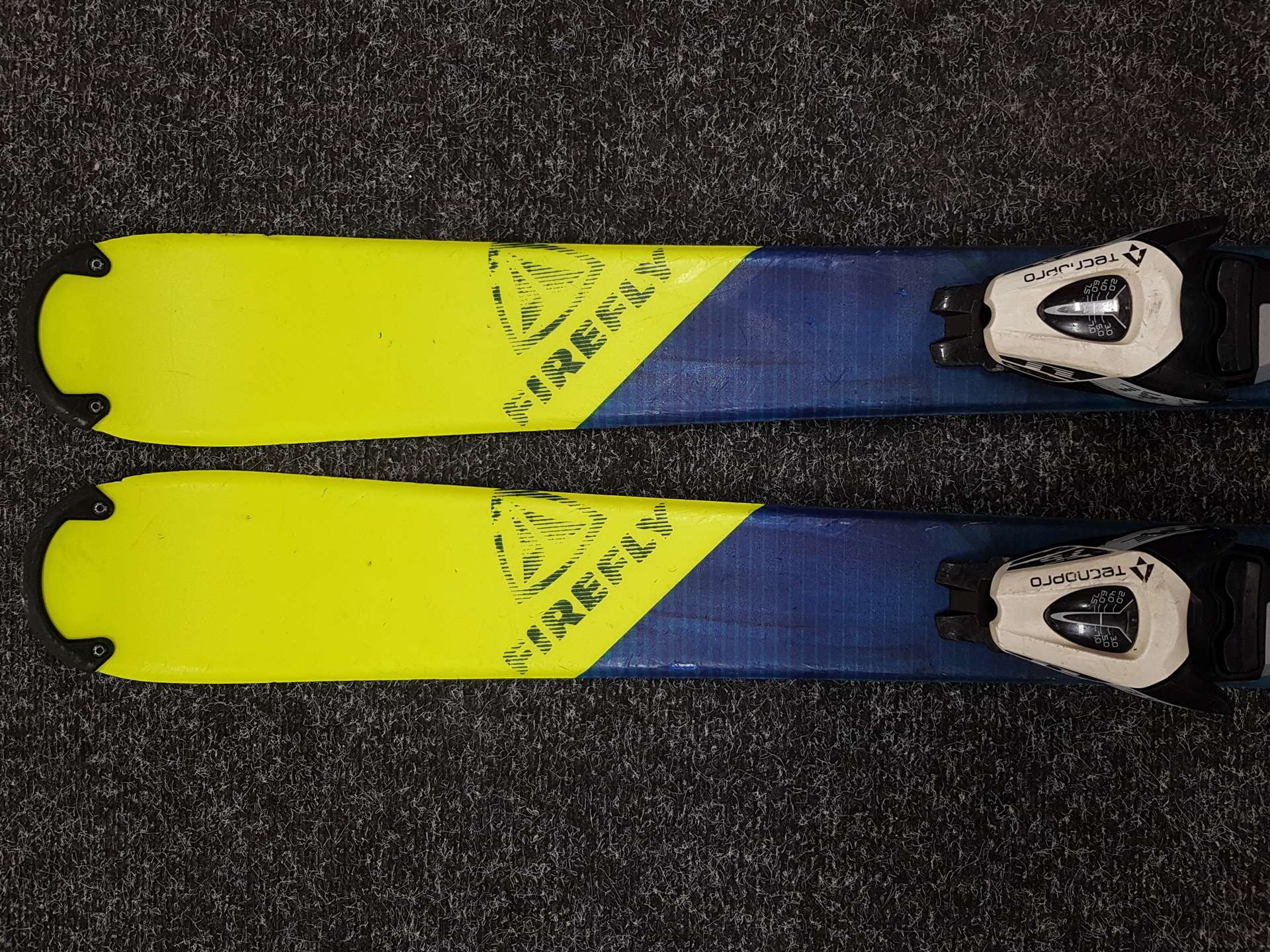 Použité freestyle lyže Firefly Rocket