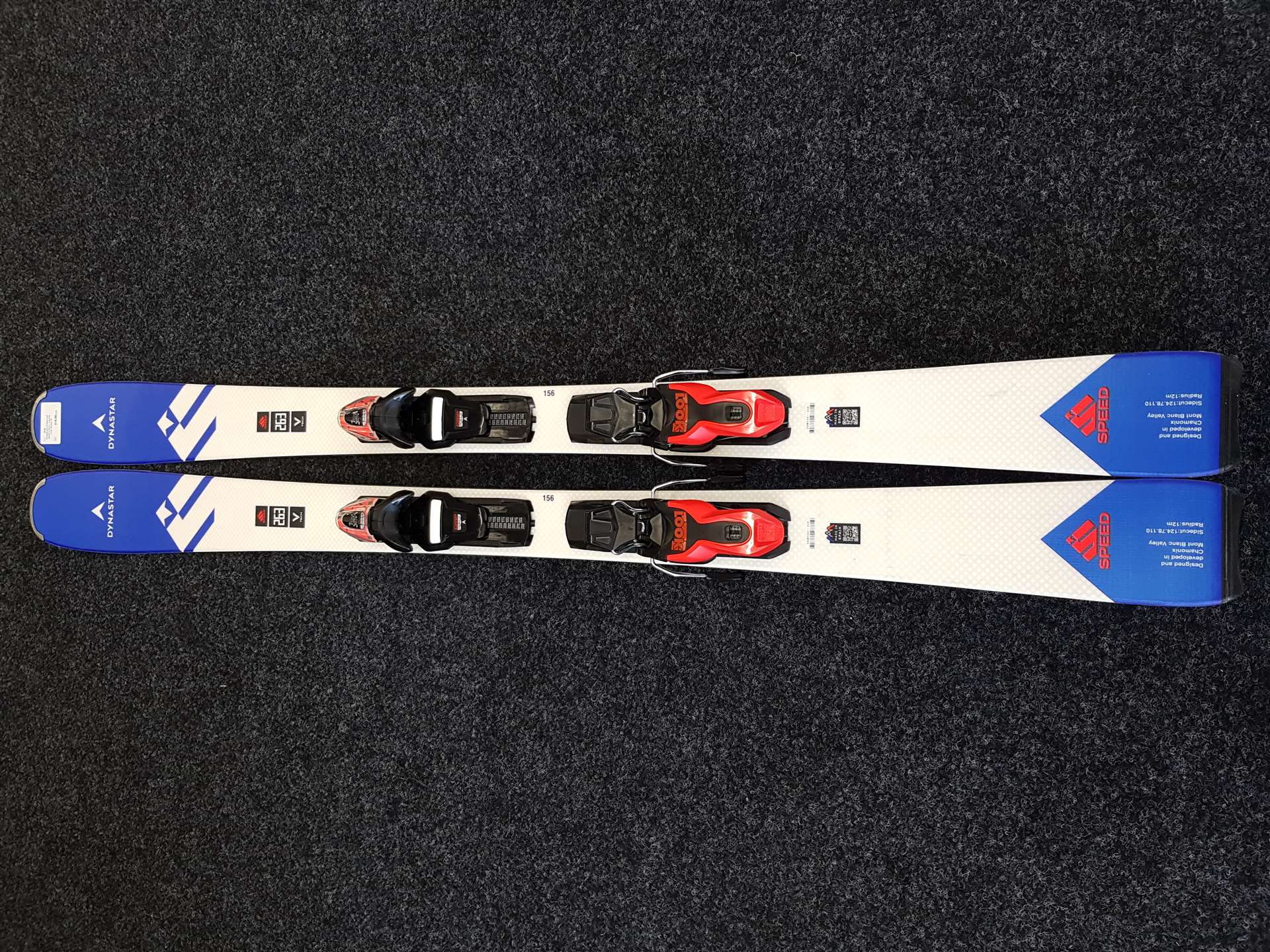 Skis techniques DYNASTAR Speed 263 V d'occasion + fixations Look Xpress 10