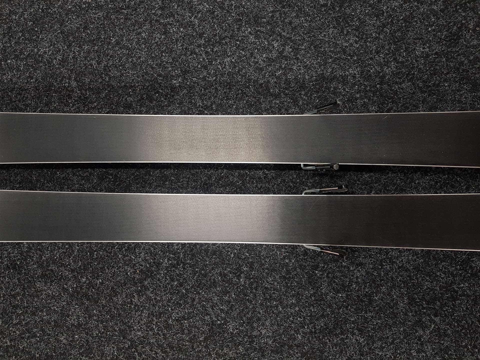 Gebrauchte VÖLKL Racetiger Ski + Marker 10 Bindungen